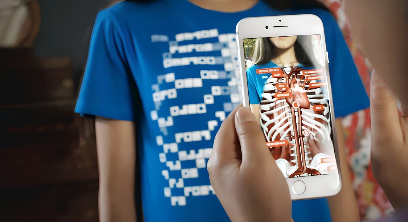 T-Shirt Augmented Reality Idea Curiscope Virtuali Tee