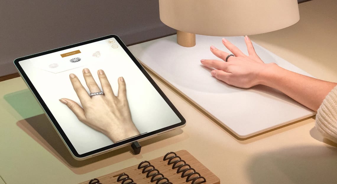 Augmented Reality Jewelry Cartier Case