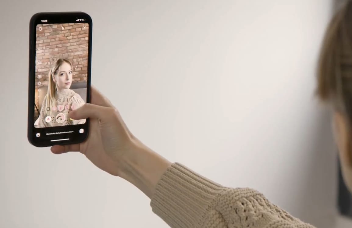 Augmented Reality Advertising Example Benefit Cosmetics