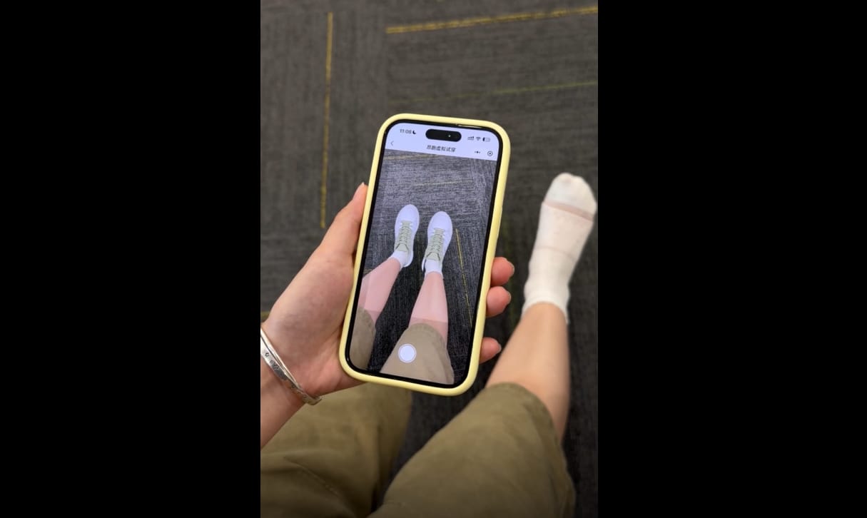 Augmented Reality Advertising Example On Post Shoe Try On